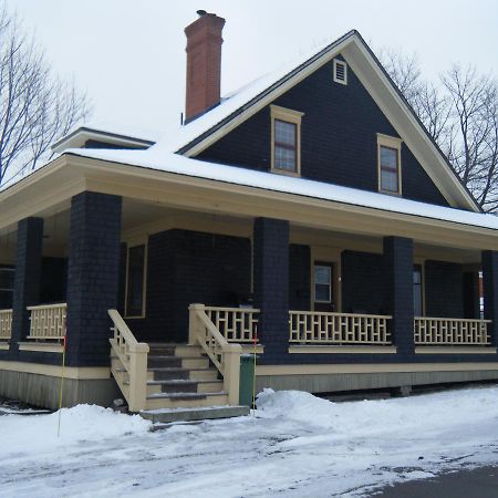 Bed and Breakfast Dans les draps de Morphee à Campbellton Extérieur photo