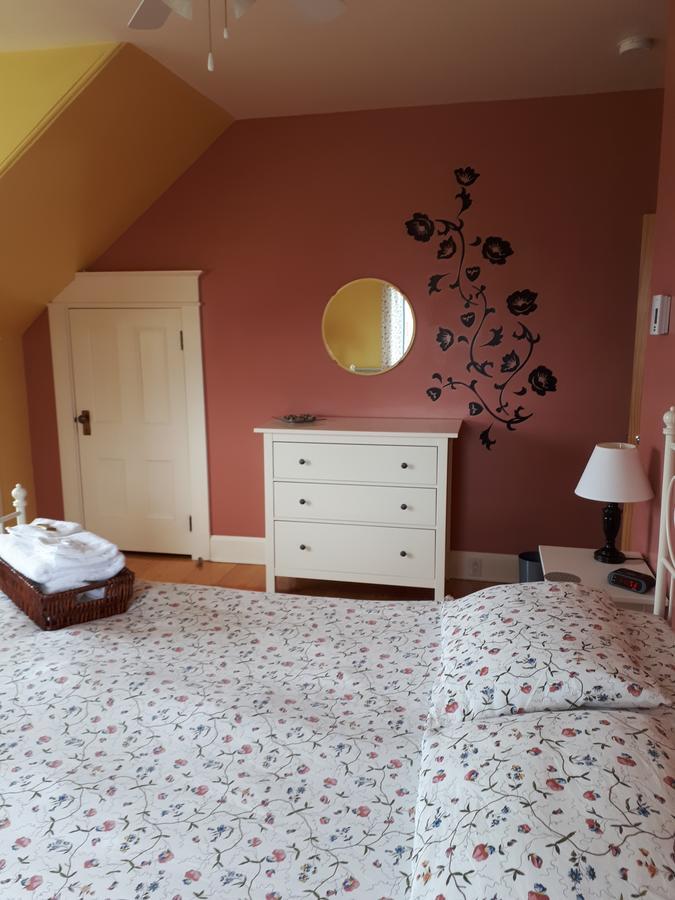 Bed and Breakfast Dans les draps de Morphee à Campbellton Extérieur photo